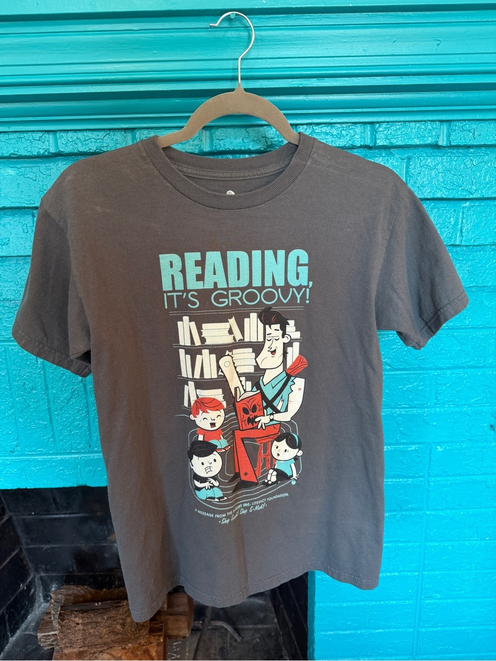 Reading, It's Groovy! Graphic Tee - Ash From Evil Dead